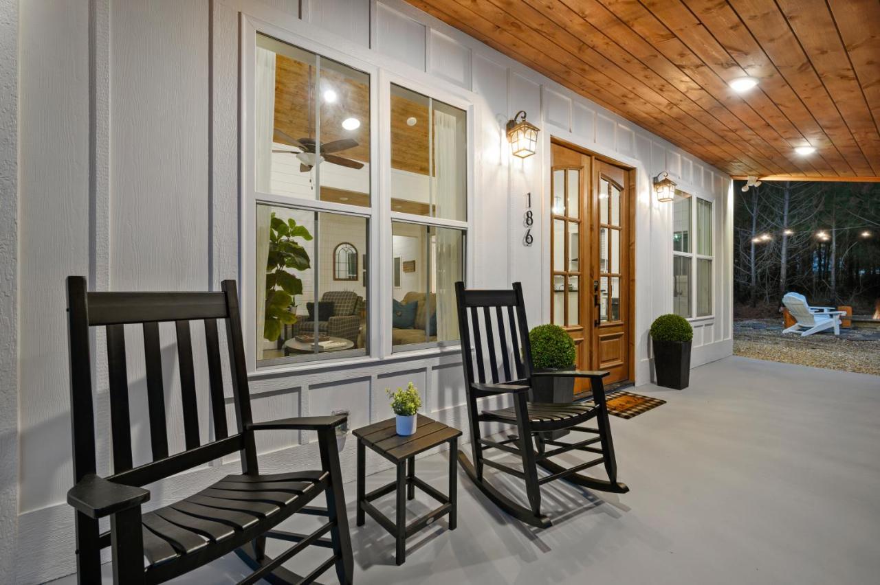 Villa Bella Luna Cabin - Cozy Farmhouse Cabin, Private Deck, Swing Set, Fire Pit, Hot Tub à Broken Bow Extérieur photo
